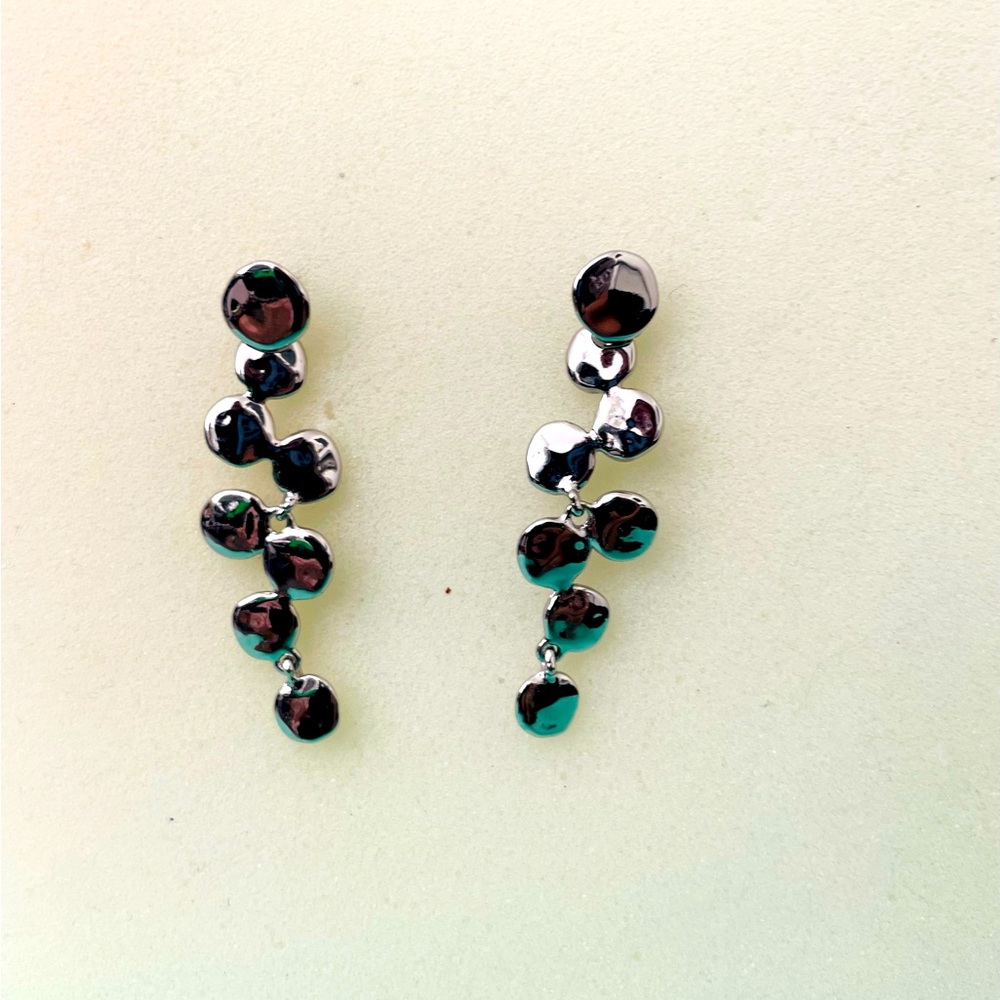 Stella & Dot Metal Bubbles Convertible Linear Earrings.